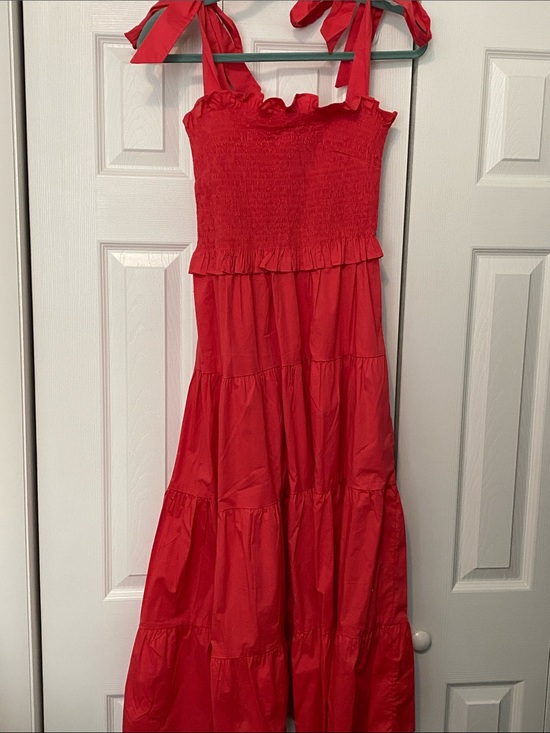Tuckernuck Dresses & Skirts - Tuckernuck Alannah Smocked Tie Strap Midi Dress Small
